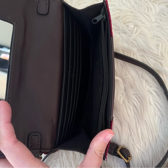 Nine West Astoria LSG Crossbody Wallet - Picture 5 of 7